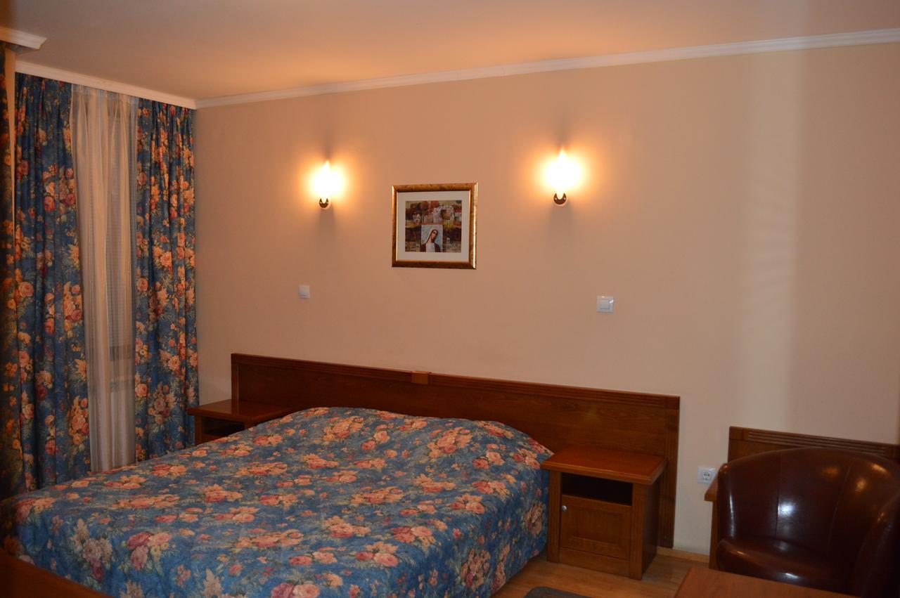 Hotel Drama Burgas Bagian luar foto